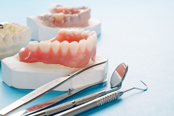 Signs It Is Time To Replace Your Dentures